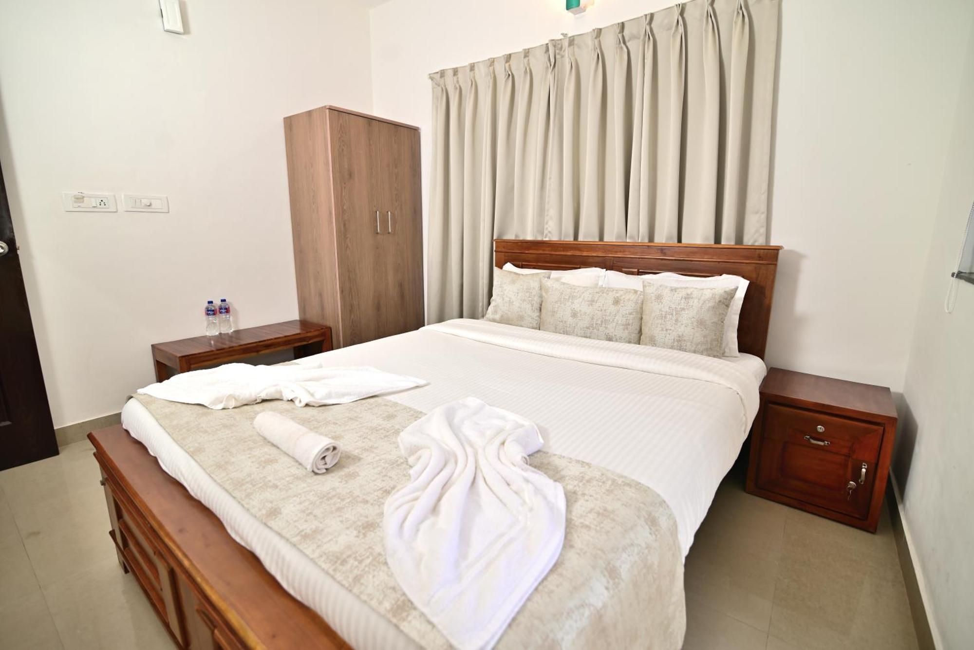 Hotel Q Lite Calangute Exterior foto